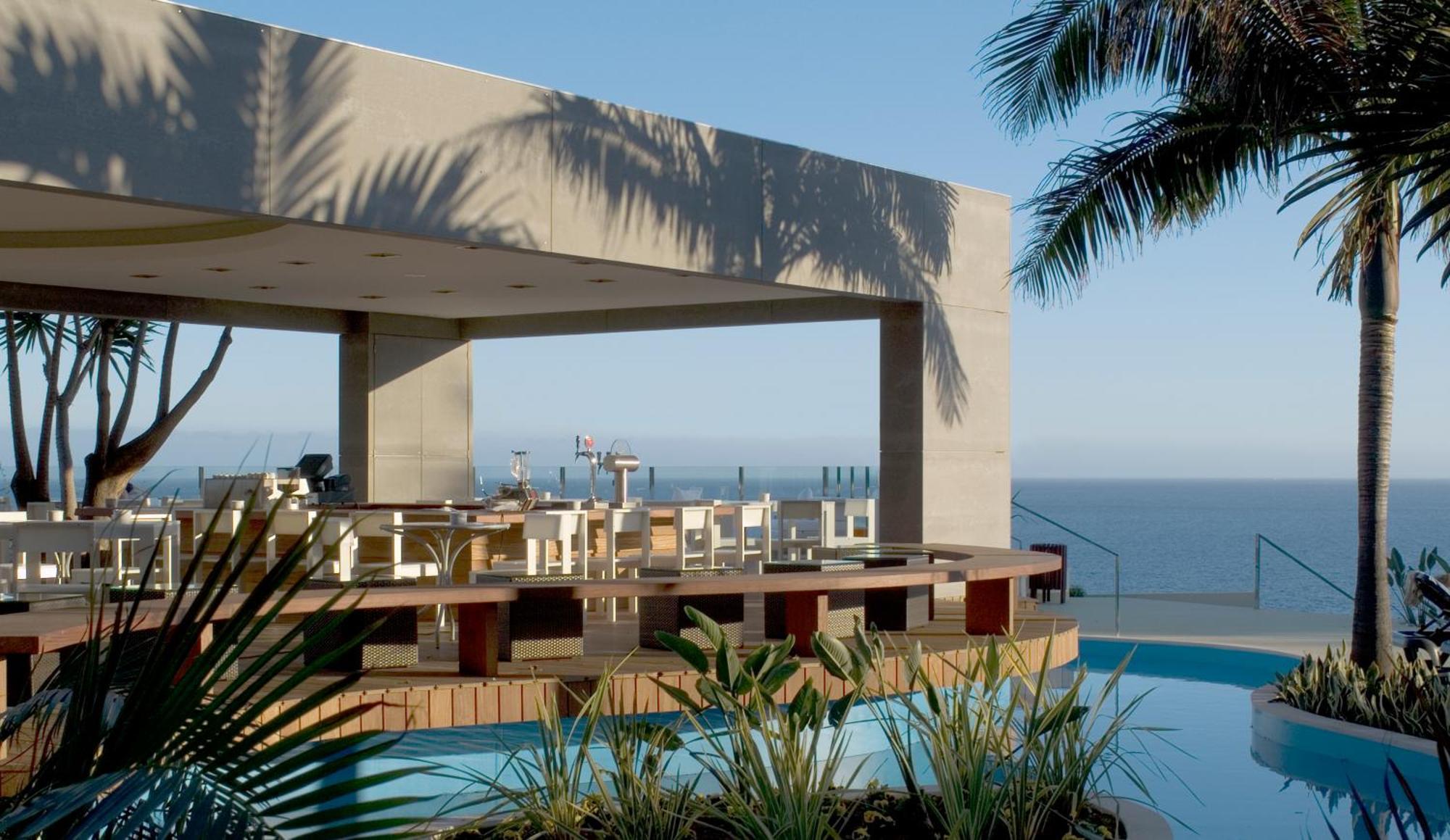 Pestana Casino Park Hotel & Casino Фуншал Екстериор снимка The pool at the Cape of Good Hope