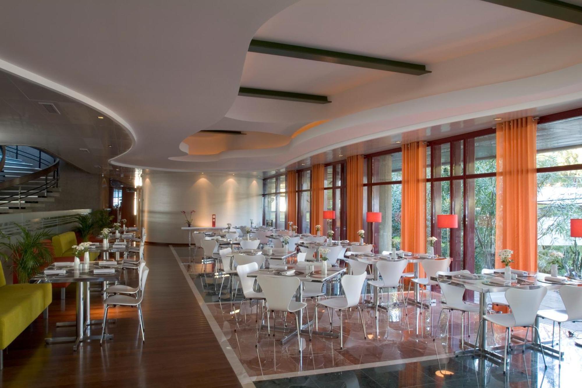 Pestana Casino Park Hotel & Casino Фуншал Ресторант снимка Restaurant